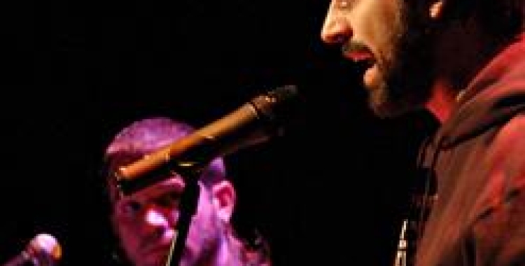 Cesk Freixas i Roc Casagran recitaran versos i cantaran cançons avui a la  la Cava Urpí