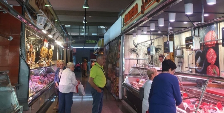 Interior del Mercat de la Creu Alta, en una imatge d'arxiu/ Mercat de la Creu Alta