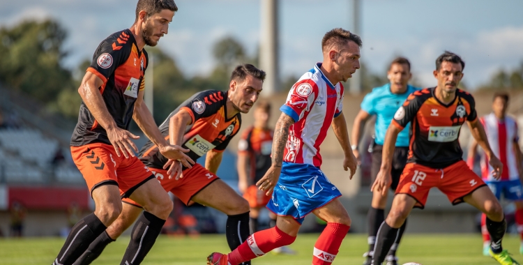 Aleix Coch, Aguza i Óscar Rubio pressionen Álvaro Romero al Nuevo Mirador | Algeciras