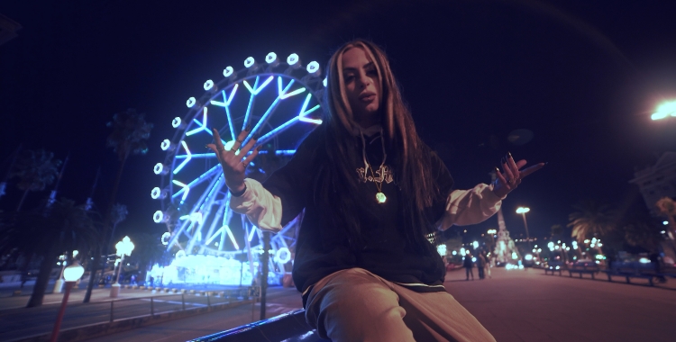 Carlene ens presenta nou single, ‘Sirena’, El seu nou single és ‘Sirena’, una cançó on barreja estils com la urbana, el pop, el flamenc o la rumba.