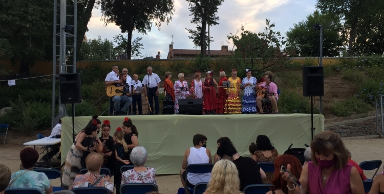 Actuació Coro Rociero de San Sebastián de los Ballesteros | Arxiu 