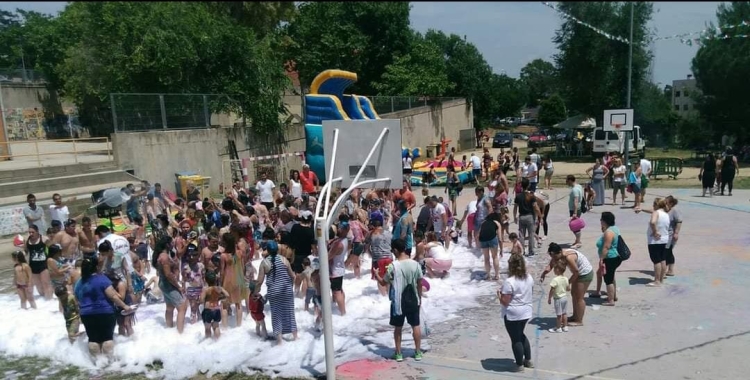 Festa de l'escuma al barri del Poblenou | Cedida