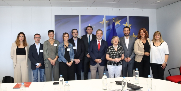 Marta Farrés, juntament amb alcaldes i alcaldables del PSC a Brussel·les | ACN