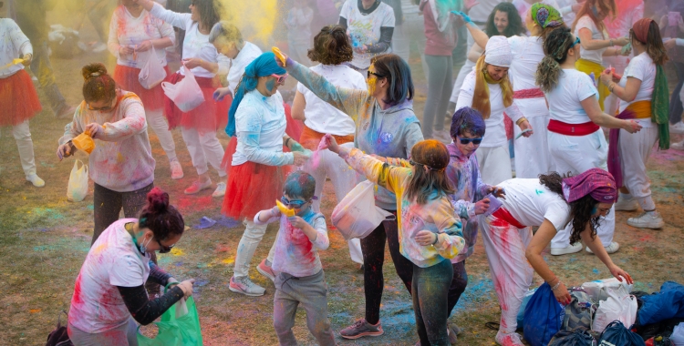 Festa holi al Parc Catalunya | Roger Benet