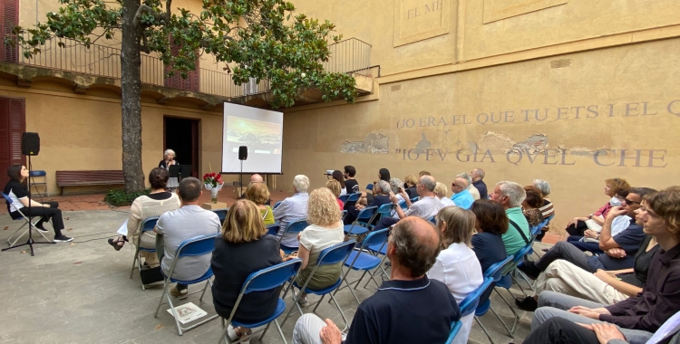 Sabadell ret homenatge a l'artista Carme Gutés | Helena Molist