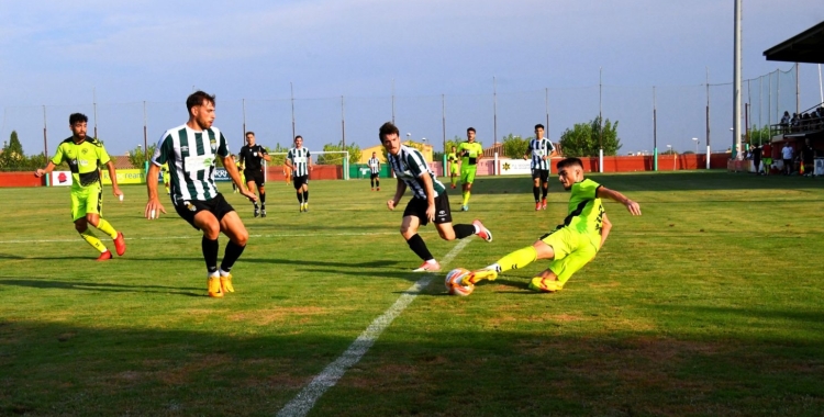 Carrión va marcar a Peralada l'únic gol arlequinat d'aquesta pretemporada | Críspulo Díaz