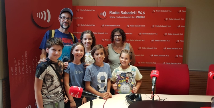 L'Anna Fité amb els convidats de la secció 'El Club de les meravelles"