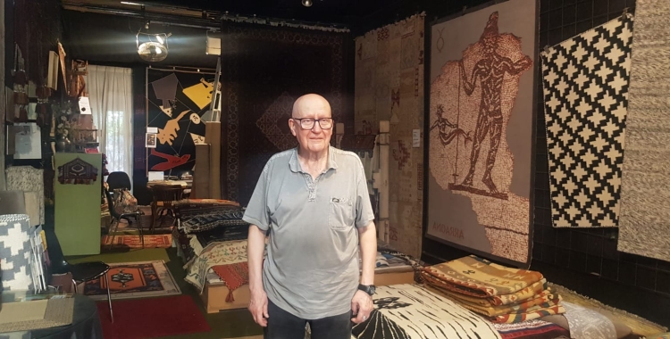  Francesc Ventura a la botiga de la Via de Massagué, 5, 7,