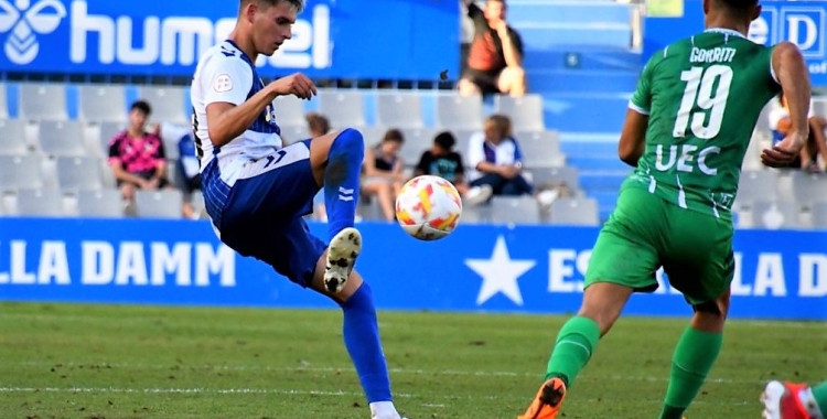 Álex Sala diumenge contra el Cornellà | Críspulo Díaz