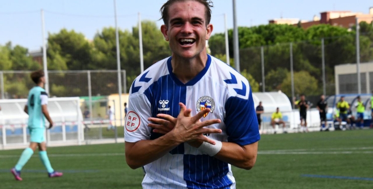 Denis, celebrant un dels dos gols de la tarda | Críspulo Díaz
