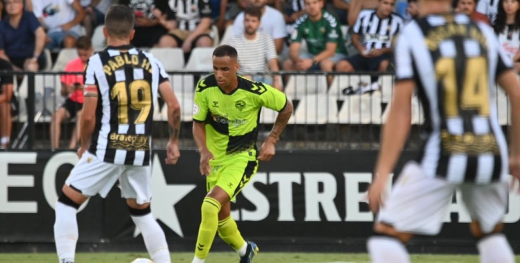Gol del Sabadell!  Gol de Joanet! Castellón 2-1 Sabadell