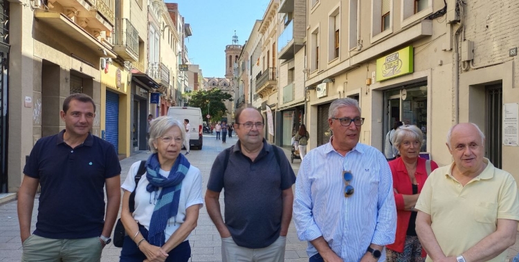 Els veïns del Centre-Mercat, al carrer Sant Quirze/ Karen Madrid