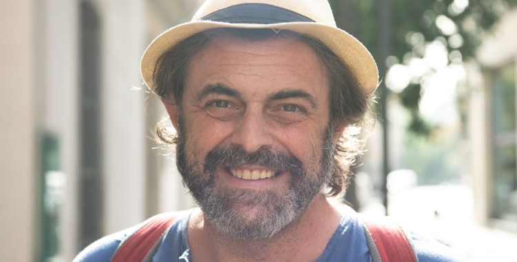 L'actor, professor de teatre, músic i presentador de 'La Caverna Galàctica'