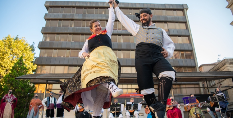 Al Centre Aragonès de Sabadell ja estan preparats per celebrar la festivitat del Pilar | Roger Benet