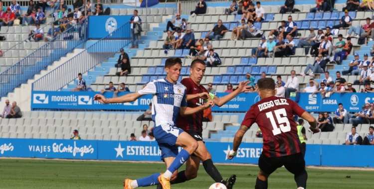 Altimira i Capó lluiten per una pilota | CES