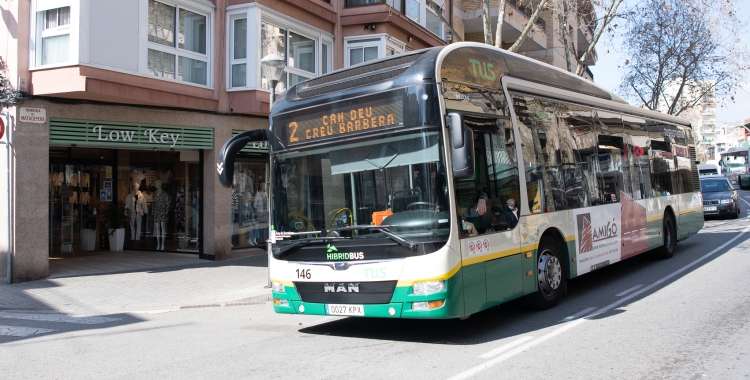 Un autobús de la TUS, en una imatge d'arxiu/ Roger Benet