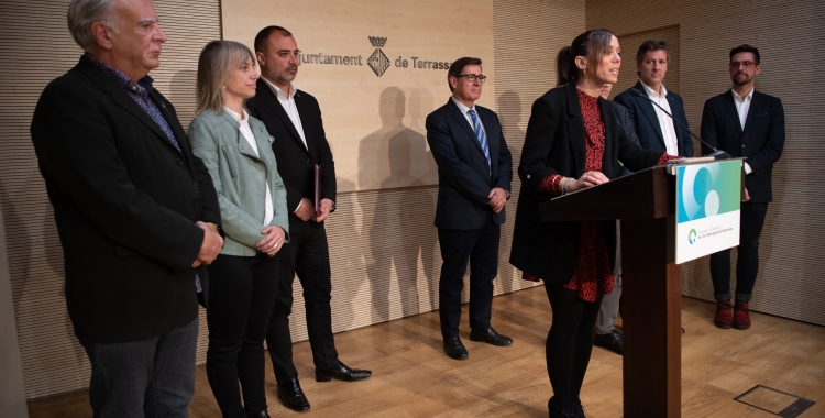 L'alcaldessa, amb la resta d'integrants de l'Arc Metropolità/ Roger Benet