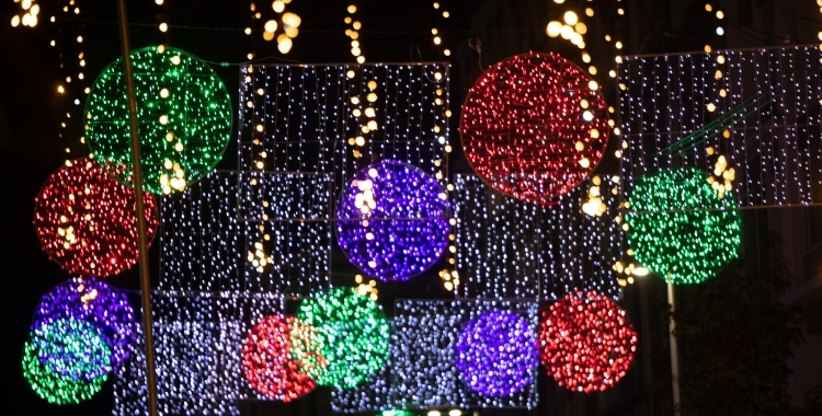 Els llums de Nadal de la ciutat s'apagaran una hora abans | Roger Benet