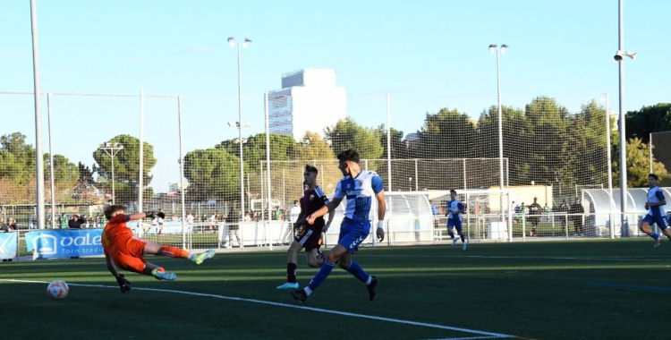 Ian Martínez anotant l'1-0 | @FutbasCES