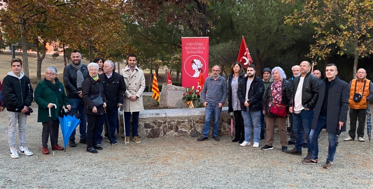 Militants del PSC de Sabadell a l'homenatge d'avui | Helena Molist