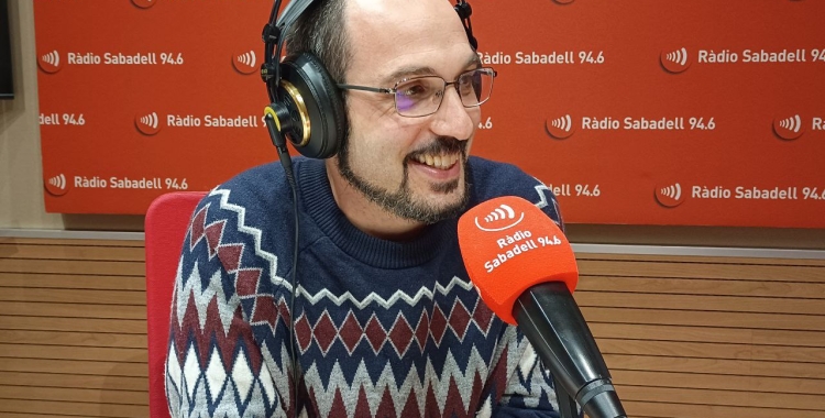 Arnau Domènech a Ràdio Sabadell/ Íker Mons