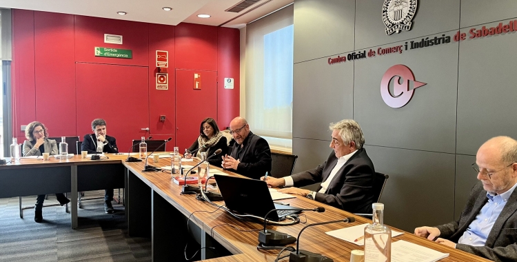 La Comissió d'Internacionalització de la Cambra de Sabadell ha convidat al periodista Plàcid Garcia-Planas | Cedida