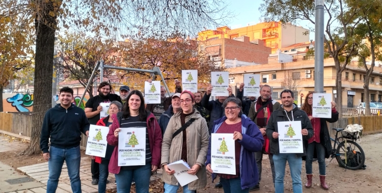 Regidores i membres de la Crida durant l'acció d'aquesta tarda | Cedida