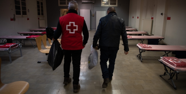 L'espai d'acollida per a persones sense llar s'ha obert avui en previsió de que les temperatures a Sabadell cauran per sota els dos graus | Roger Benet