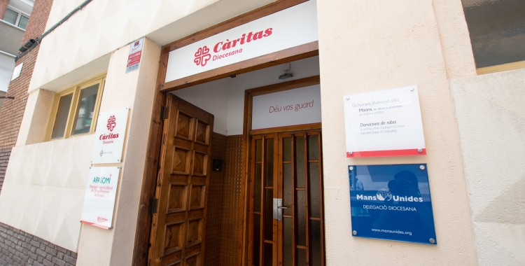 Càritas Diocesana de Terrassa ofereix dinar i berenar al nivell 2 de l'Operació Fred | Roger Benet