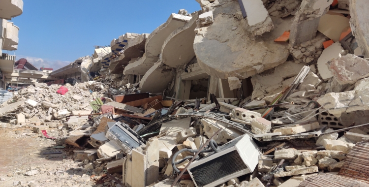 El govern espanyol ja ha enviat un contingent per ajudar a la zona de Turquia i Síria | ACN