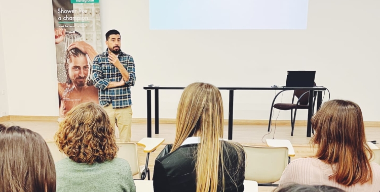 SOM DISSENY: ESDI col·labora amb Hansgrohe per crear la dutxa del futur i amb LEVEL per crear sinèrgies amb l’aerolínia 