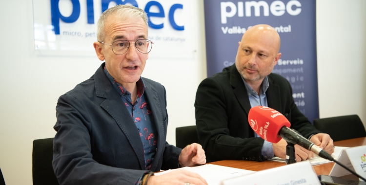 Josep Ginesta, president de PIMEC i Xavier Pujol, president de PIMEC Vallès Occidental, a la roda de premsa | Roger Benet