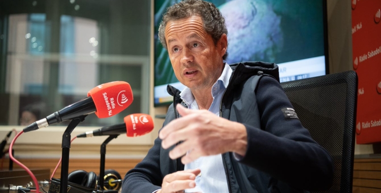 Lluís Matas als estudis de Ràdio Sabadell | Roger Benet