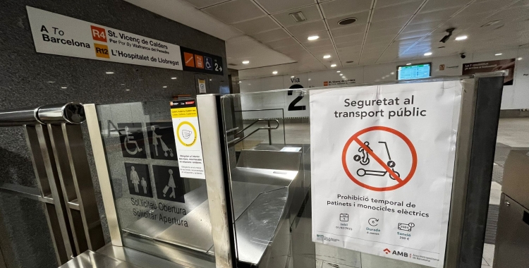 Ja ha entrat en vigor la prohibició de pujar al tren amb patinet elèctric | Roger Benet