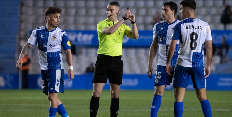 De Ena Wolf, àrbitre del Sabadell-Murcia d'ahir | Roger Benet