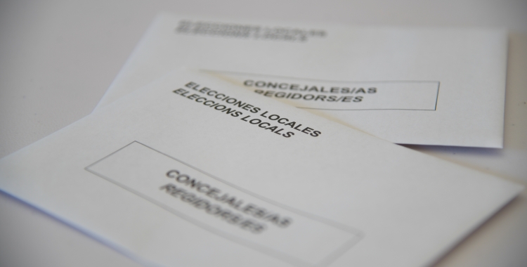 Sobres de les eleccions municipals/ Roger Benet