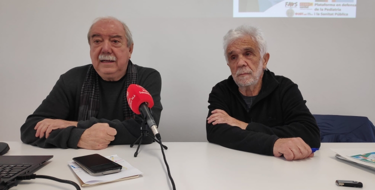 Manuel Navas i Agustín Lorca, al local de la FAVS | Pau Duran