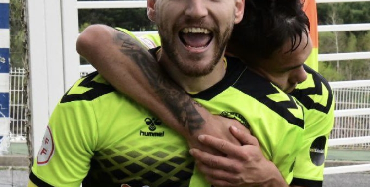 Herrera celebrant el seu gol a Zubieta | CES