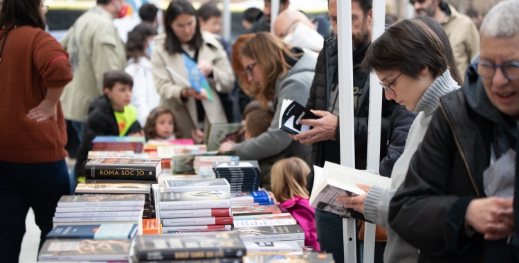 Una parada de llibres per Sant Jordi | Roger Benet