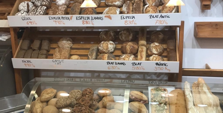 El Pa de Niko es troba al carrer de Sant Cugat, 47