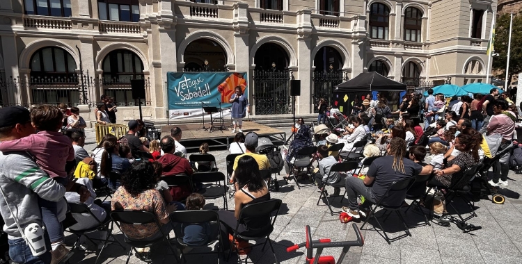 Imatge de la proposta 'Vet aquí la festa', una matinal familiar | Carlota Ferreres