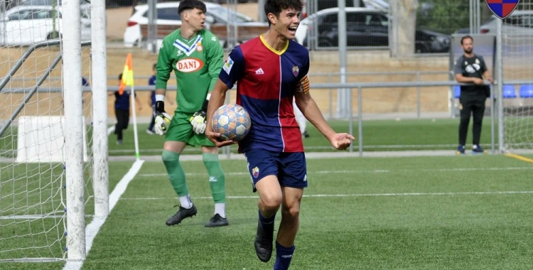 El Mercantil ve d'empatar (1-1) contra l'Espanyol 'B' | CE Mercantil