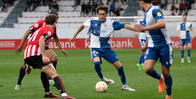 Raúl Baena fa una passada a Bilbao | Roger Benet