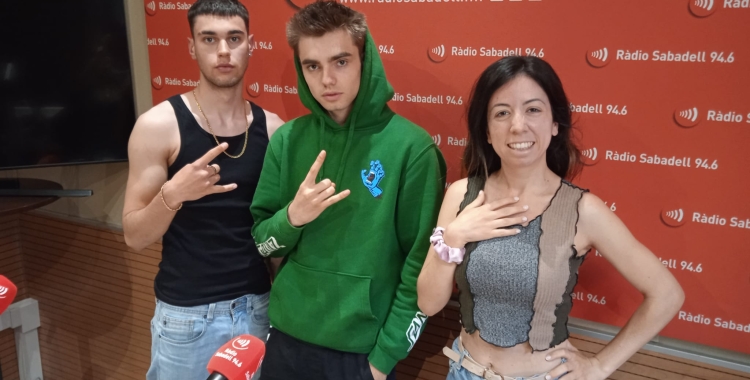 Ruky, Tash i Ginger Jones