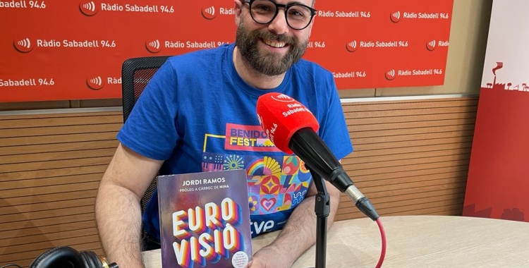 Jordi Ramos publica Eurovisió, un manual indispensale pels eurofans