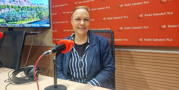 Cuca Santos als estudis de Ràdio Sabadell