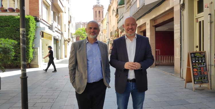 Carlos Carrizosa i Joan Garcia, al carrer Sant Quirze | Serveis Informatius