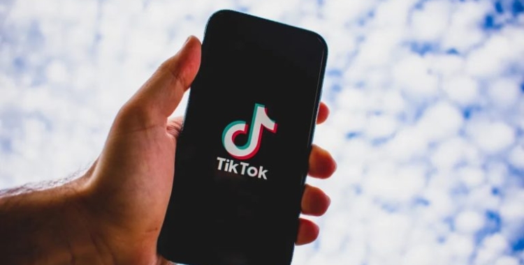  Analitzem les claus i les tendències de #TikTok   🗣️ @JoanMartin_  de @marficom: "Es comença a veure una tendència on tenir molts seguidors no significa tenir més visualitzacions" 