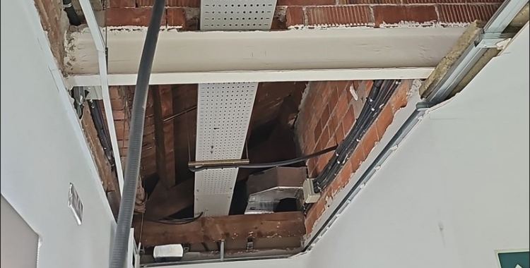 Esfondrament del fals sostre de Can Balsach | Imatge cedida