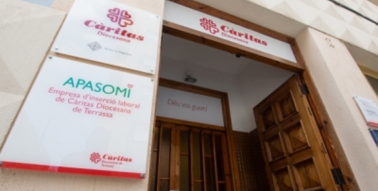 La pobresa te rostre de dona